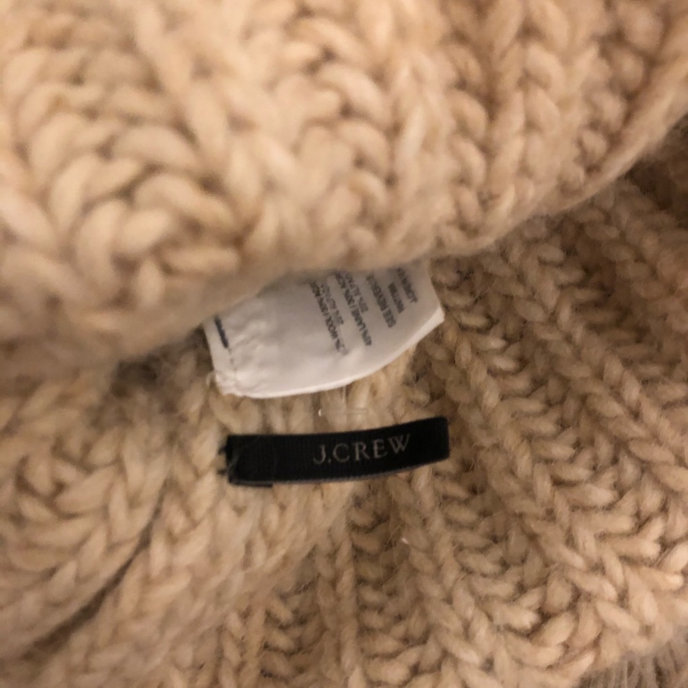 winter hat - Picture 2 of 3